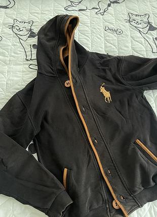 Тепла кофта на ґудзиках