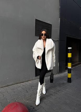 Крутая женская шубка на подкладке