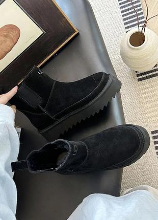 Угг челсі платформа чорні замша міні ugg chelsea platform tractor black