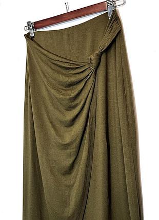 Anna field, міді спідниця з трикотажної віскози оливкового відтінку на запах, made in ukraine.
