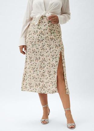 Нежная юбка в цветочный принт