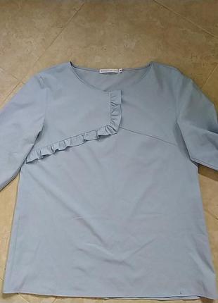 Блуза жіноча блакитна базова 38