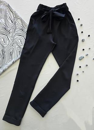 Классические черные брюки