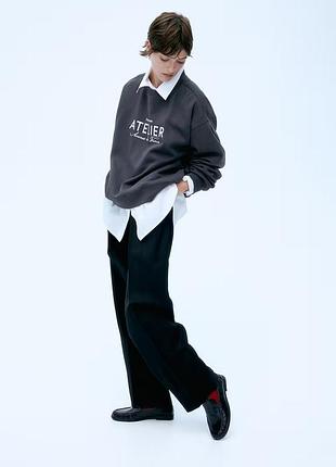 Толстовка h&amp;m-свитшот женский серый свободного кроя с надписью спереди и мягкой внутренней стороной с начесом,размер xs