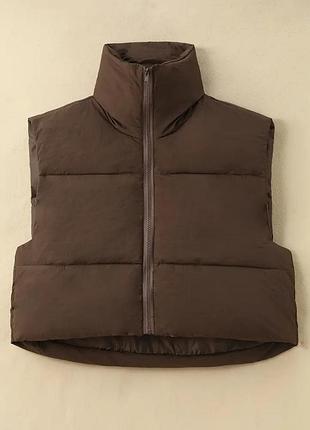 Жилетка жіноча укорочена, високий ворот розмір s/l колір кави