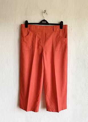 Вкорочені льняні брюки капрі