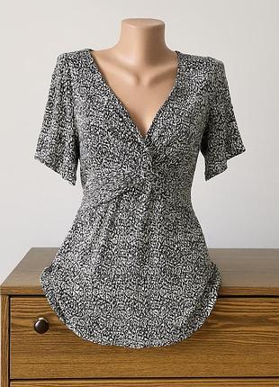 Жіноча чорно-біла блуза від f&f в розмірі m-l