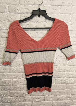 Фирменная кофточка