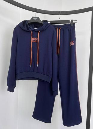 Брендовий жіночий спортивний костюм з капюшоном