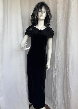 Вінтажна чорна оксамитова сукня з драпіруванням готична готическая з відкритими плечима 80х 90х