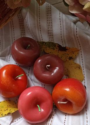 Свічка "яблуко "