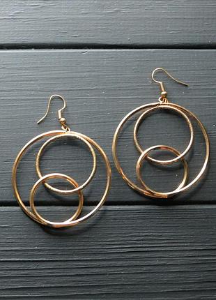 Серьги кольца бижутерия золотого цвета