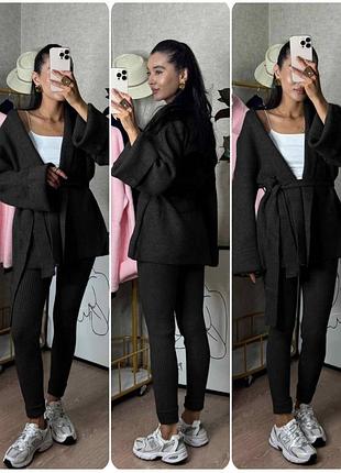 Жіночий стильний костюм двійка