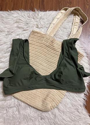 Верх від купальника кольору хакі з рюшами