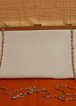 Женский белый клач.