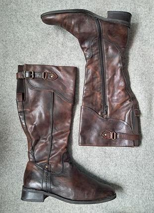 Чоботи 39 зрозмір