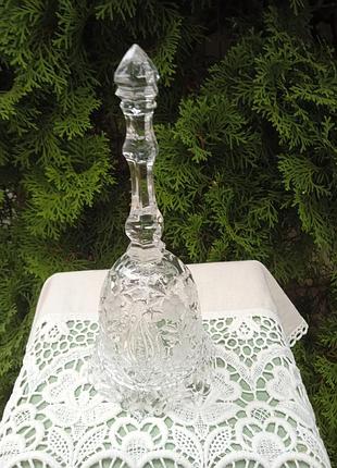 Колокольчик хрустальный в отличном состоянии, большой размер 24 см.англия