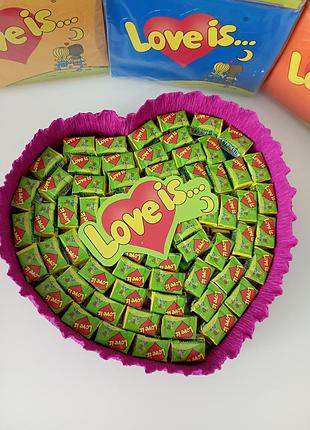 Жвачки в сердце love is
