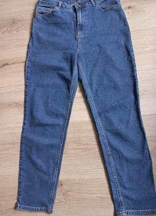 Джинсы женские р30.