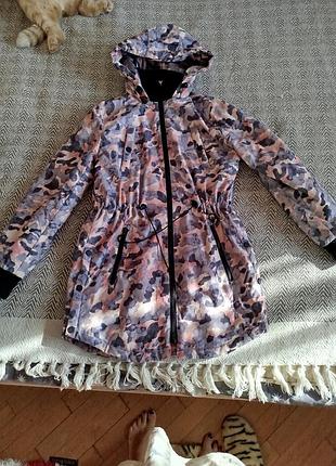 Курточка на дівчинку