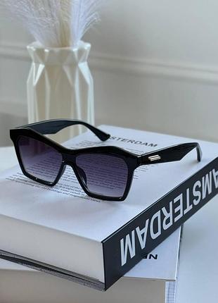 Солнцезащитные очки женские  no logo