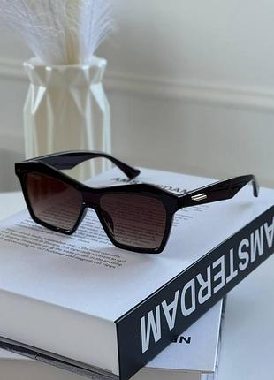 Солнцезащитные очки женские  no logo
