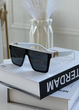 Сонцезахисні окуляри жіночі  no logo