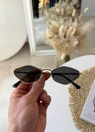 Солнцезащитные очки женские  no logo