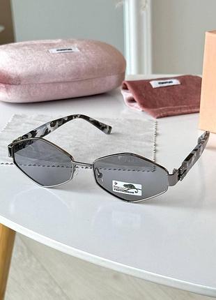 Солнцезащитные очки женские miu miu  🔥очки хамелеон 🔥 линзы темнеют на солнце🌈поляризованный
