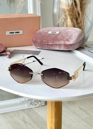 Солнцезащитные очки женские  🦋стильный miu miu 🦋 защита uv400 новый 2025