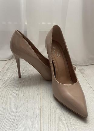 Туфлі човники