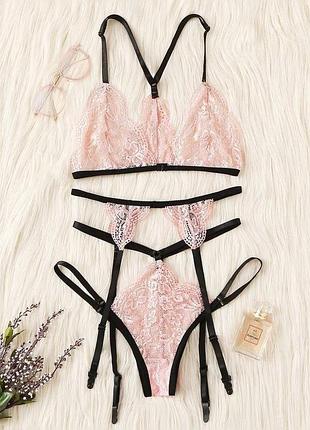 Комплект лиф трусики стринги пояс для чулок сетевой