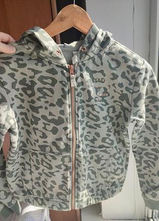 Кофта на замке для девочки.