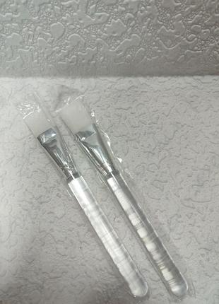 Кисти для нанесения косметических масок.