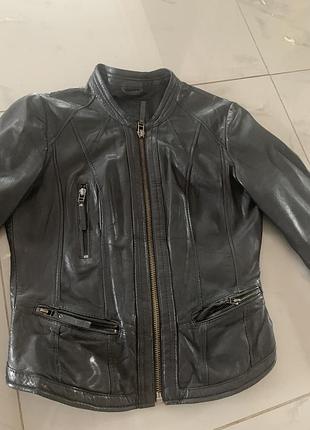Куртка косуха шкіряна  чорна жіноча