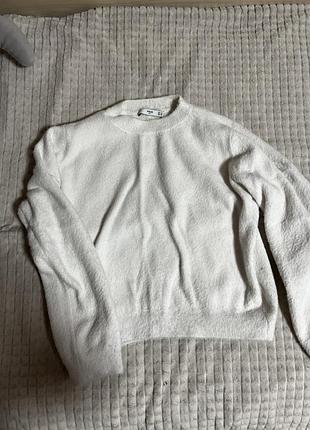 Тепла біла кофта mango