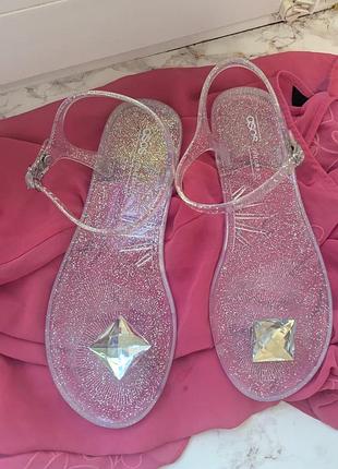 Силиконовые босоножки р.39