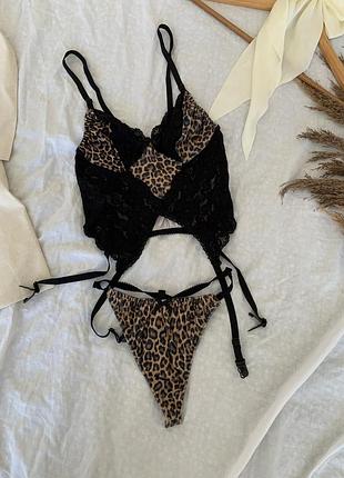 Комплект білизни с м леопардовий