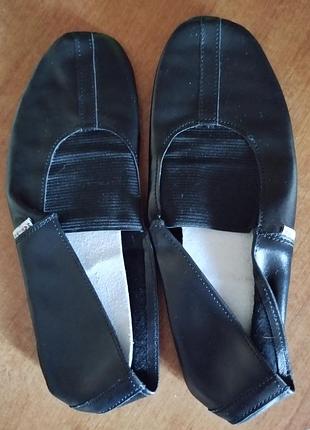 Шкіряні чешки