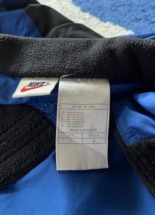 Спортивна вітрова nike