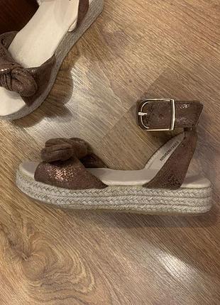 Босоножки, стелька 21.5 см.