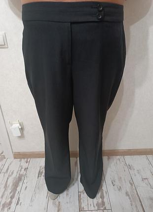 Базовые черные брюки на каждый день