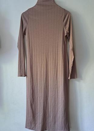 Сукня в рубчик