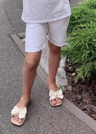 Белые джинсовые шорты lc waikiki на девочку 5-6 лет