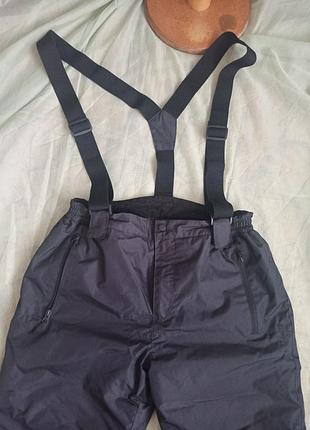 Теплые дутые штаны на подтяжках р.( s)