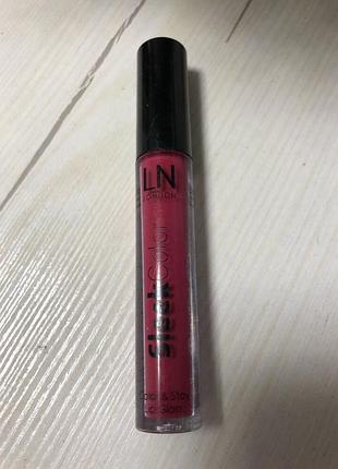 Блеск для губ с миниральным маслом и витамином е ln professional sleek тон 223