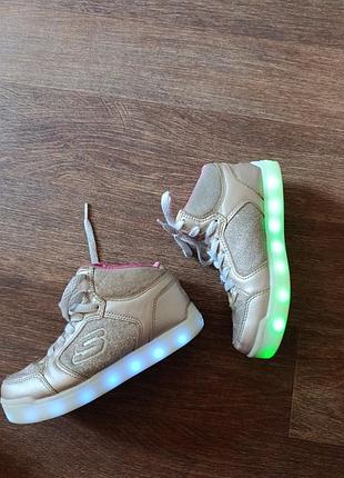 Кроссы хайтопы скечерс