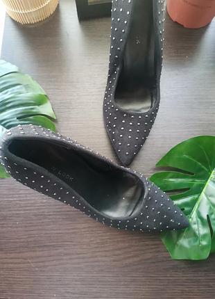 Тотальный распродаж!!️черные туфли лодочки заклепки