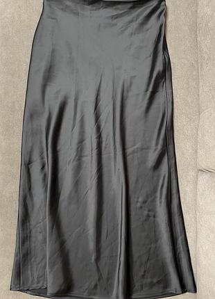 Шовкова спідниця нижче коліна
