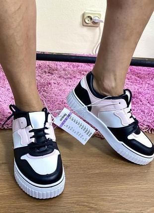 Кеди жіночі